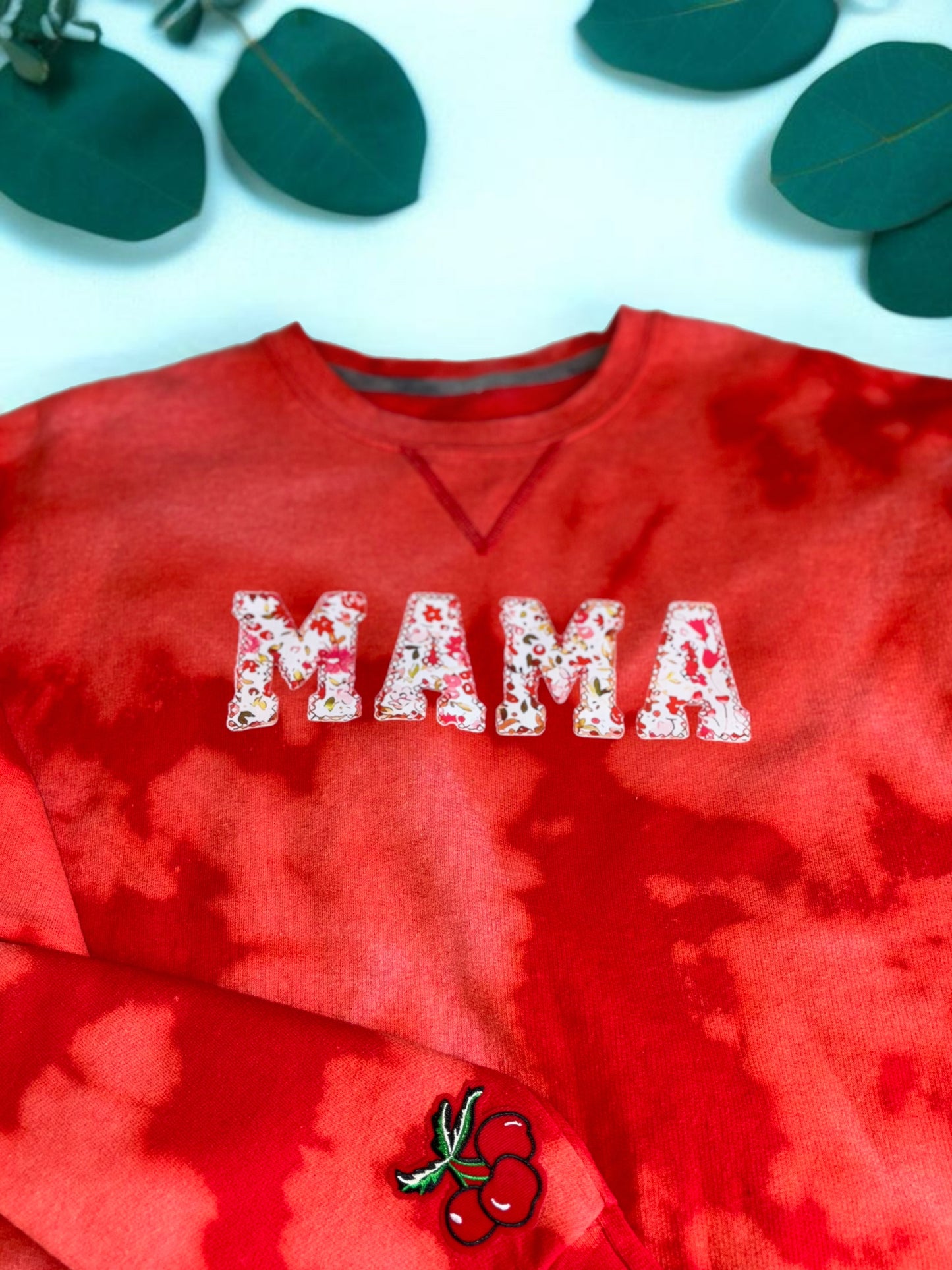 MAMA cherry crewneck